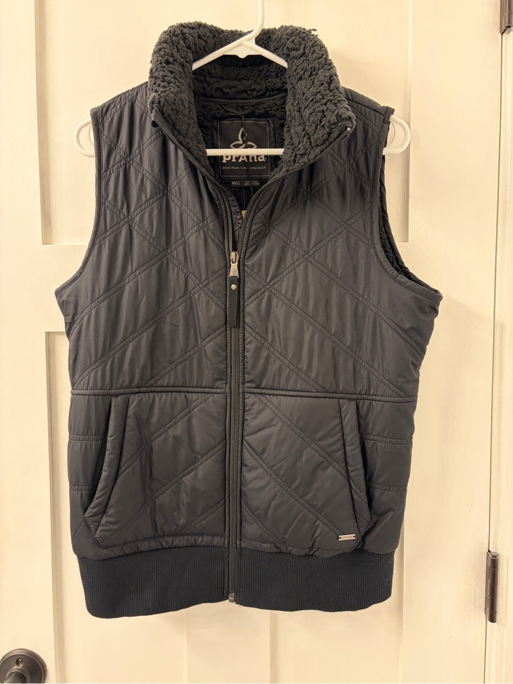 Prana Esla Women’s fleece Quilted Black Vest